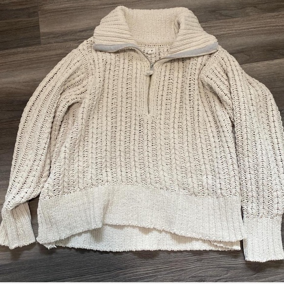 Comfy cable knit sweater - Picture 2 of 3